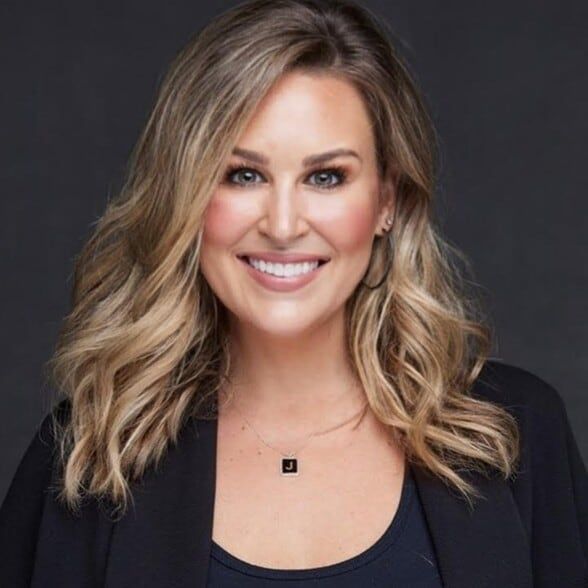 Land Listing Agent Photo