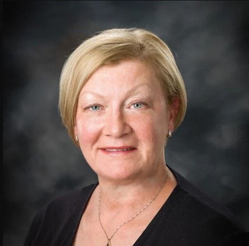 Land Listing Agent Photo