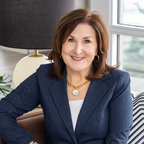 Land Listing Agent Photo