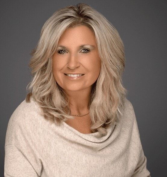 Land Listing Agent Photo