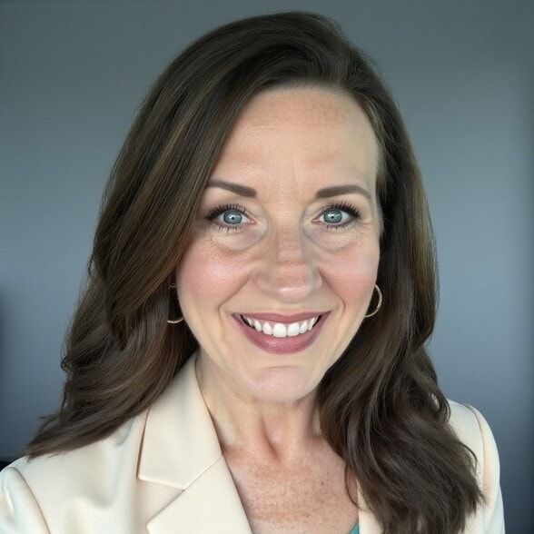 Land Listing Agent Photo