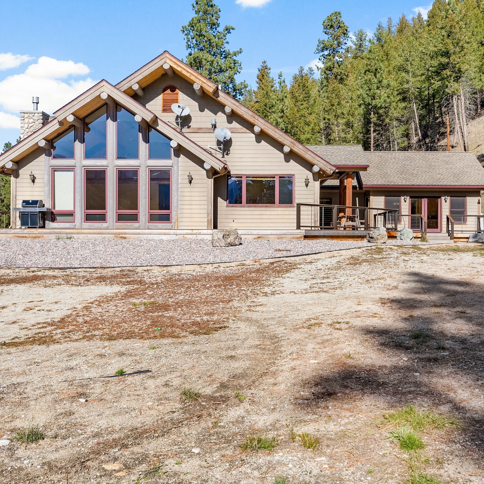 Land Listing Agent Photo