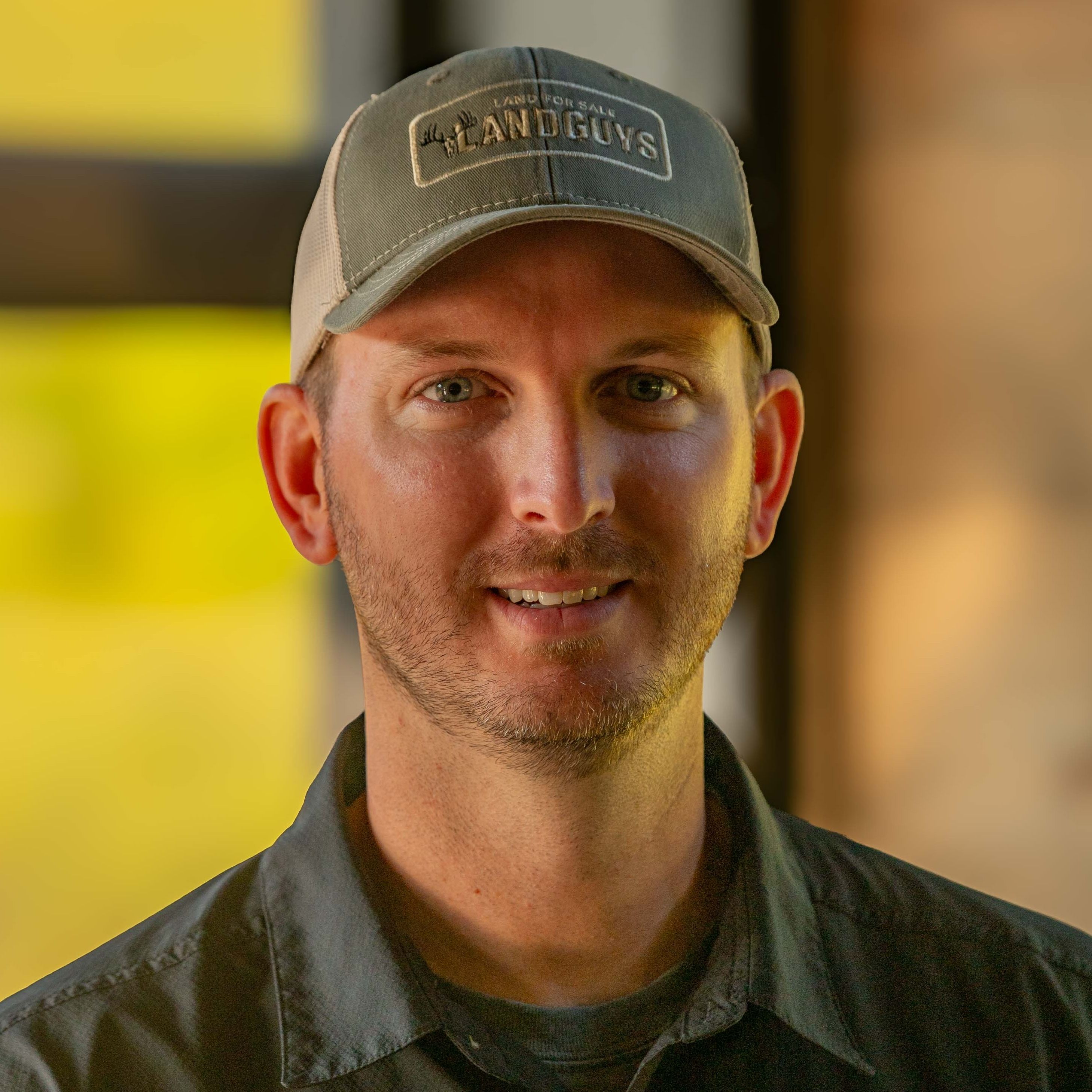 Land Listing Agent Photo