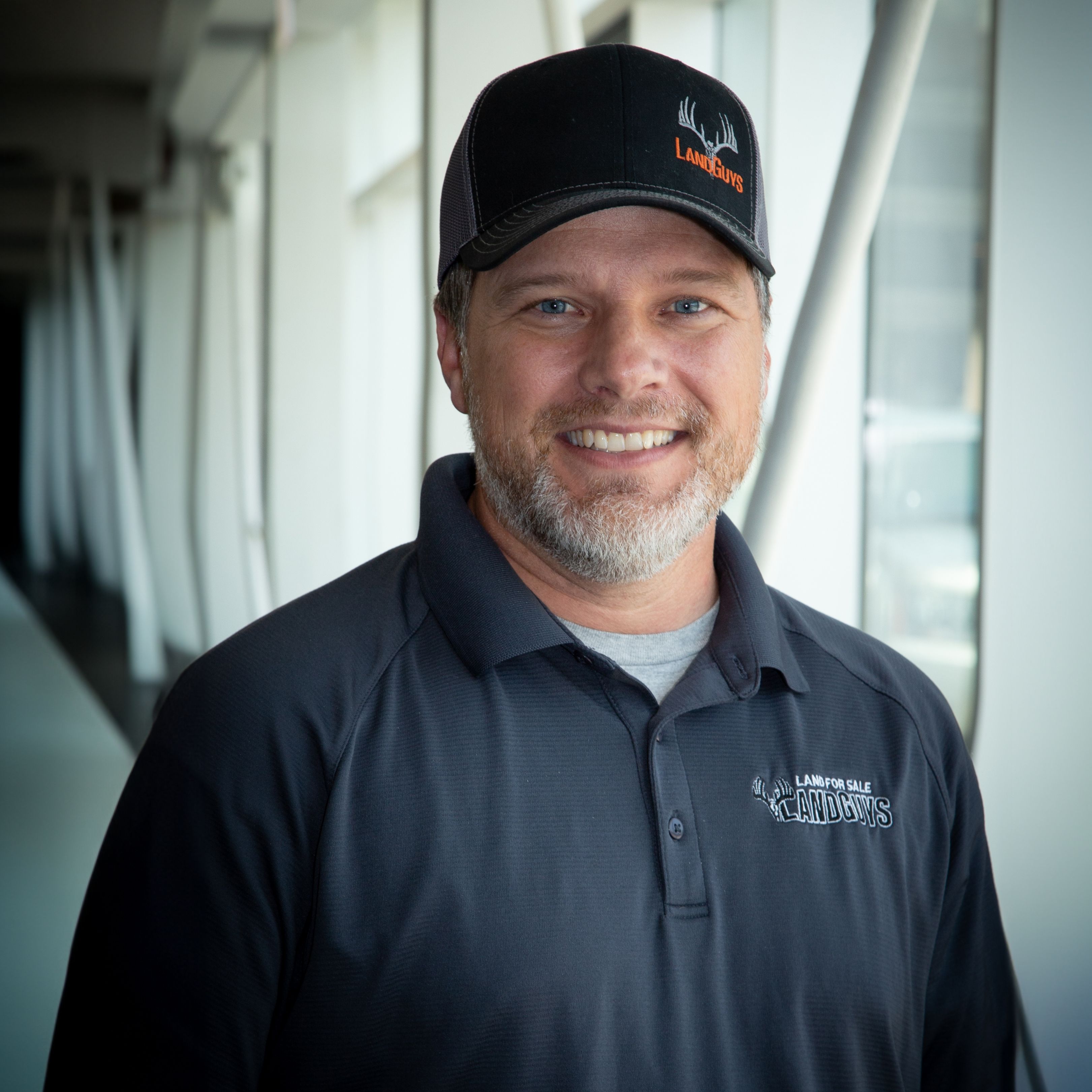 Land Listing Agent Photo