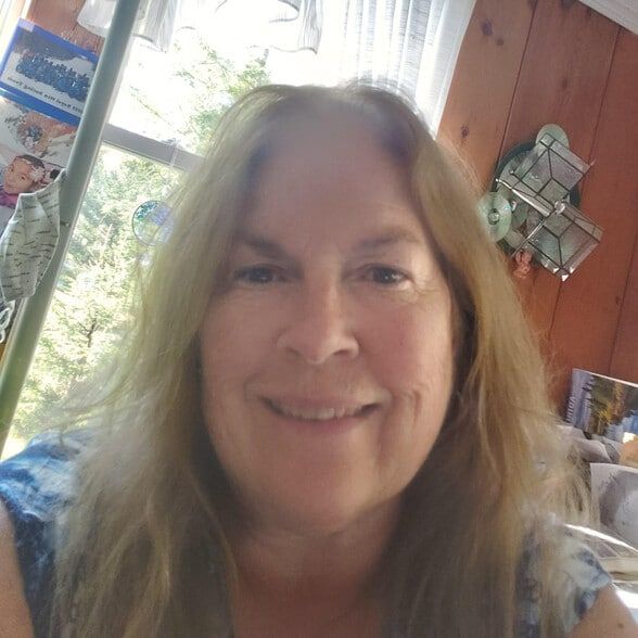 Land Listing Agent Photo