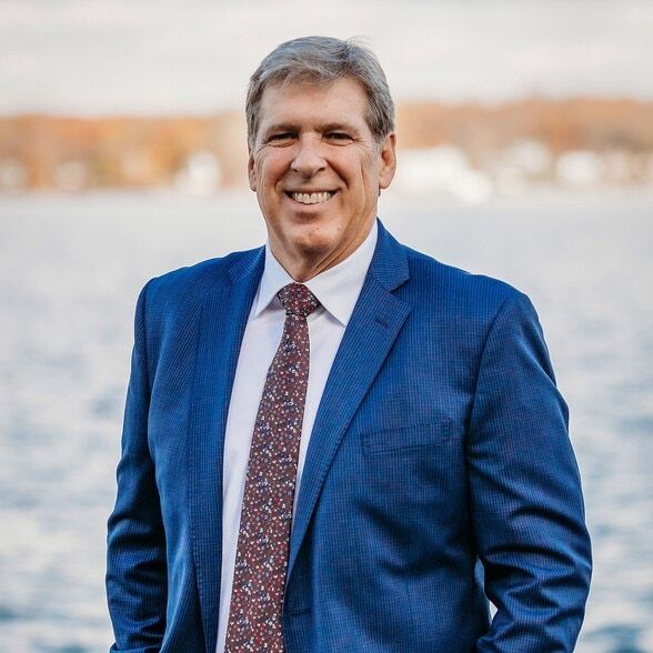 Land Listing Agent Photo