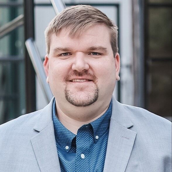 Land Listing Agent Photo