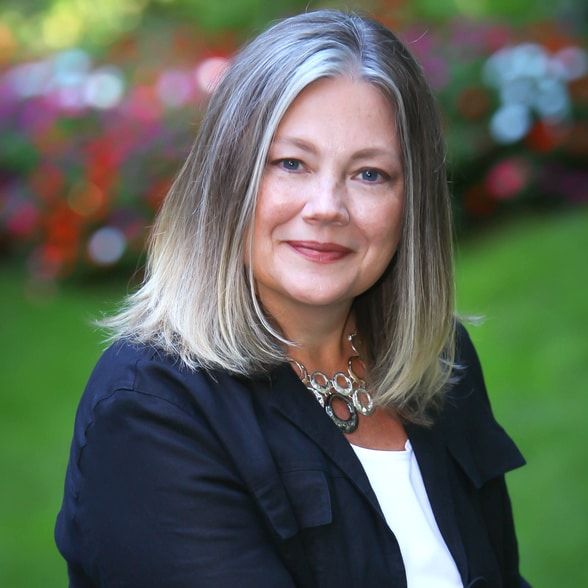 Land Listing Agent Photo