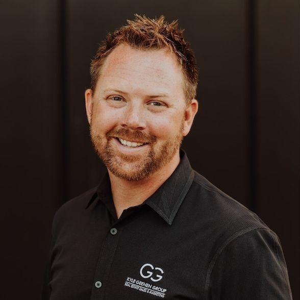 Land Listing Agent Photo