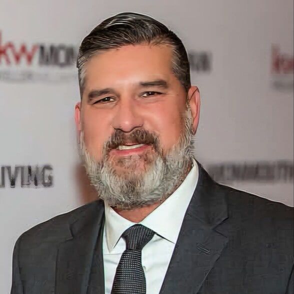 Land Listing Agent Photo