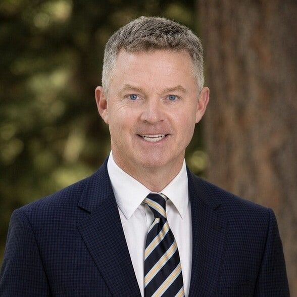 Land Listing Agent Photo