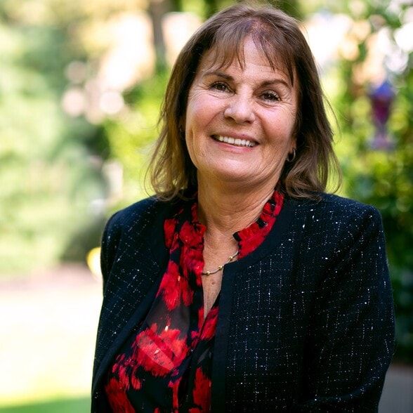 Land Listing Agent Photo