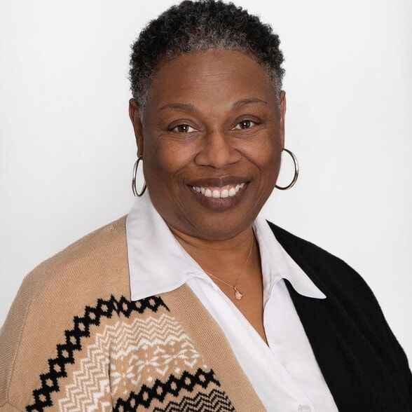 Land Listing Agent Photo