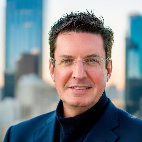 Land Listing Agent Photo