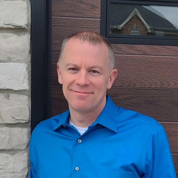 Land Listing Agent Photo