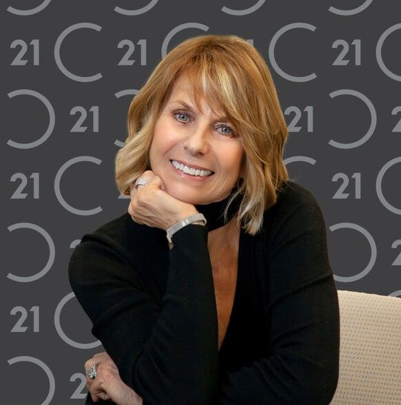 Land Listing Agent Photo