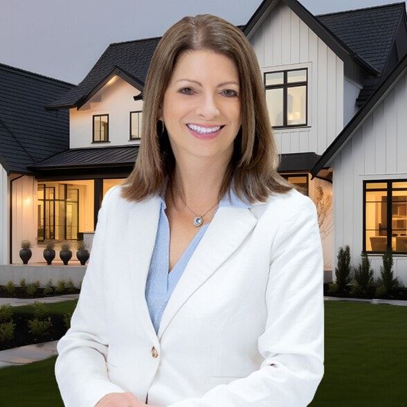 Land Listing Agent Photo