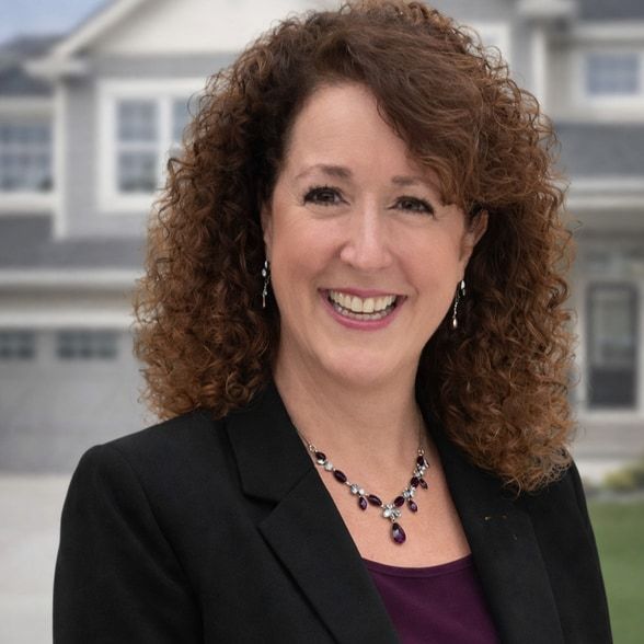 Land Listing Agent Photo