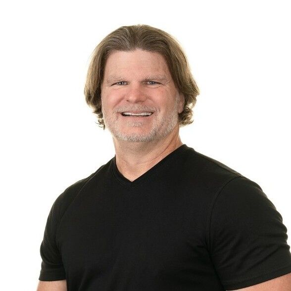 Land Listing Agent Photo