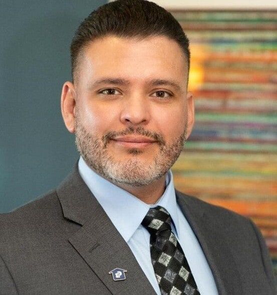 Land Listing Agent Photo