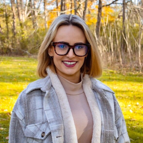 Land Listing Agent Photo