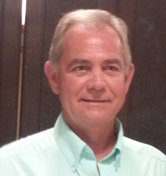 Land Listing Agent Photo