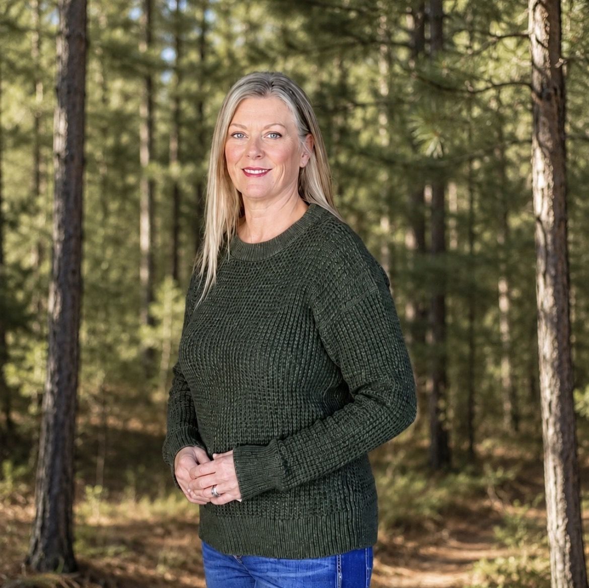 Land Listing Agent Photo