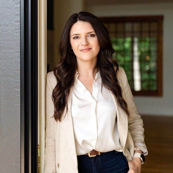 Land Listing Agent Photo