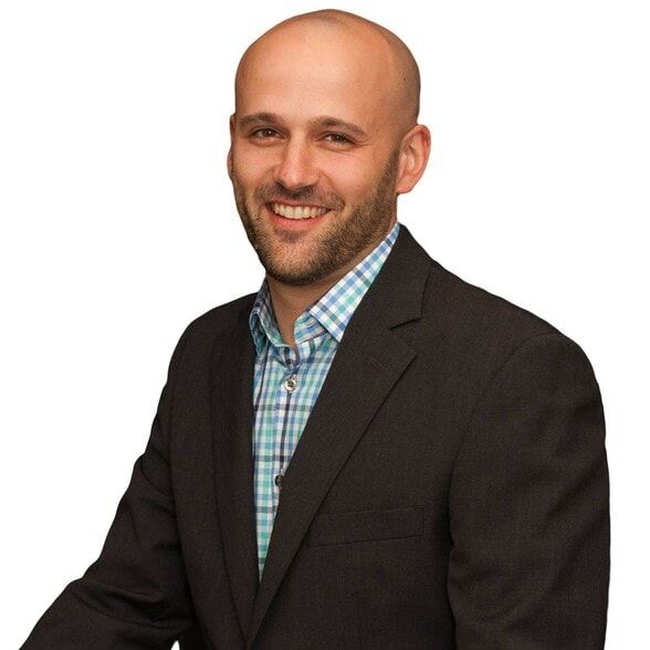 Land Listing Agent Photo