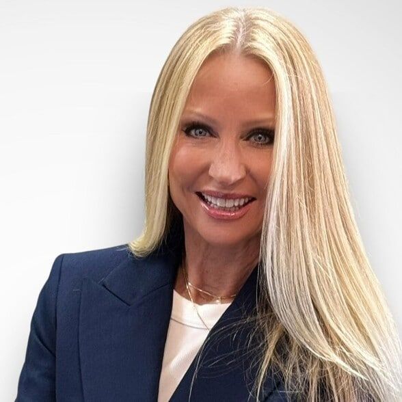 Land Listing Agent Photo