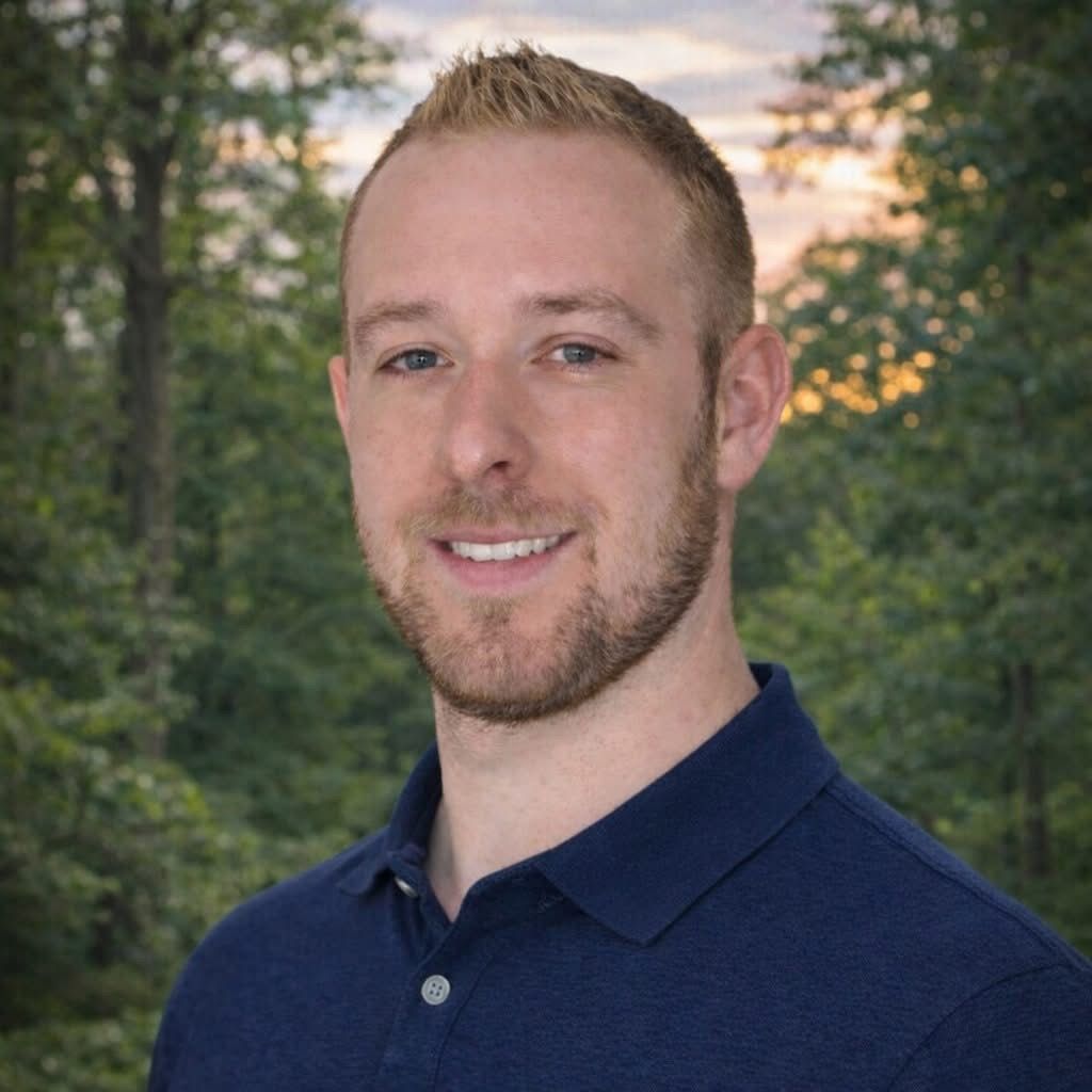 Land Listing Agent Photo