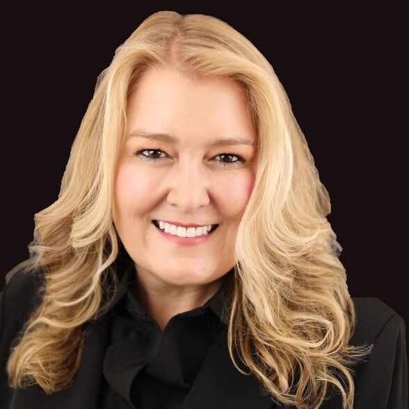 Land Listing Agent Photo
