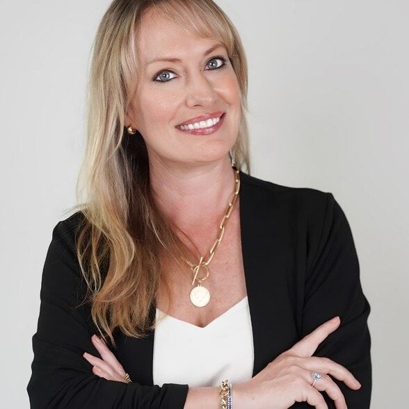 Land Listing Agent Photo