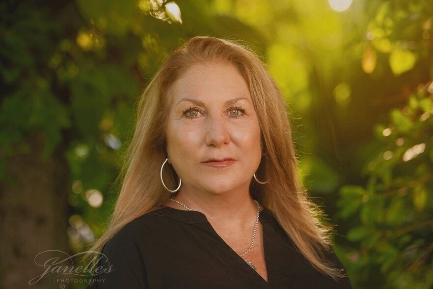 Land Listing Agent Photo