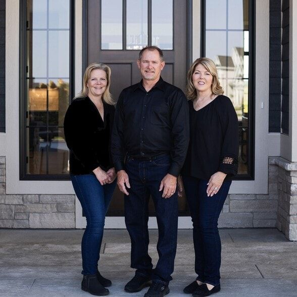Land Listing Agent Photo