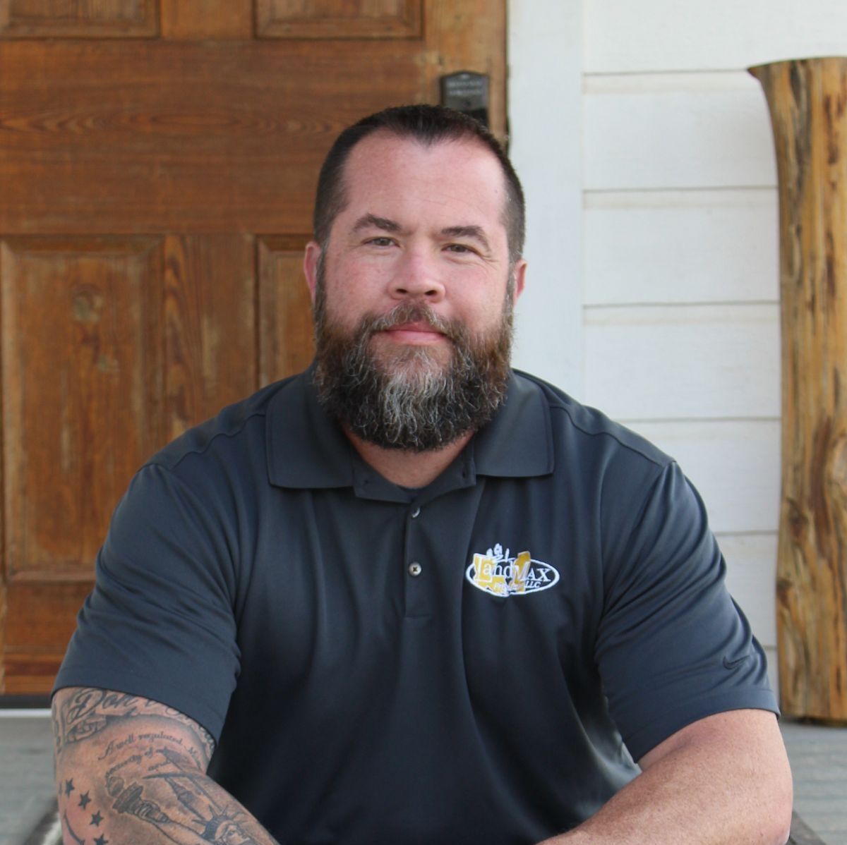 Land Listing Agent Photo