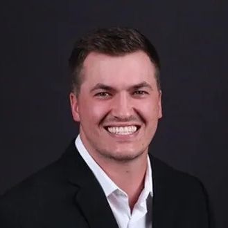 Land Listing Agent Photo