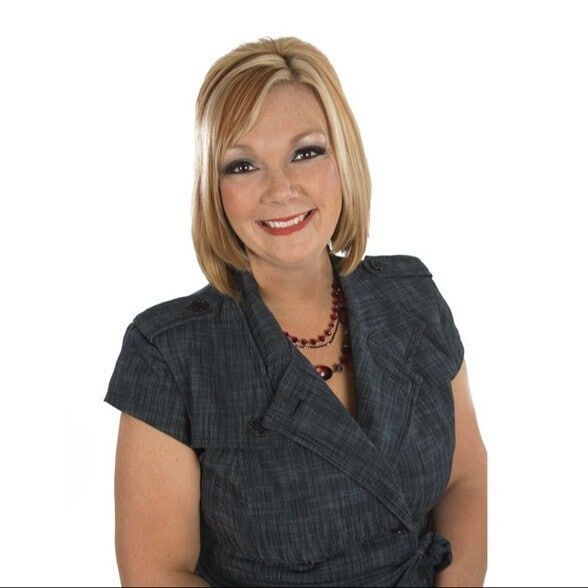 Land Listing Agent Photo