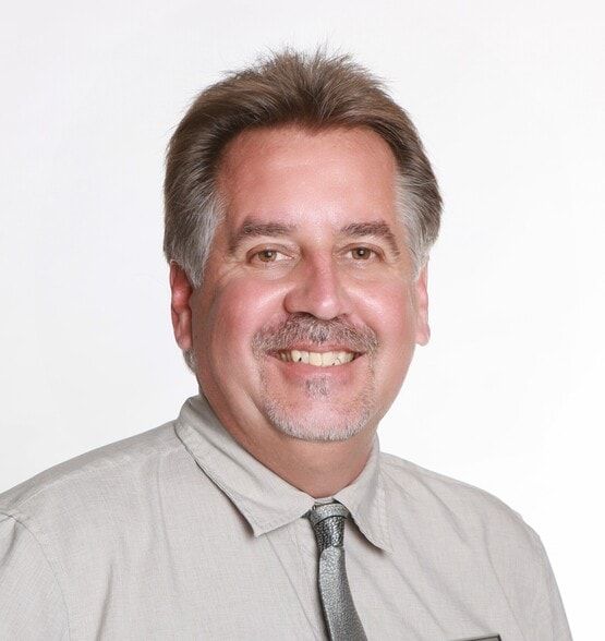 Land Listing Agent Photo