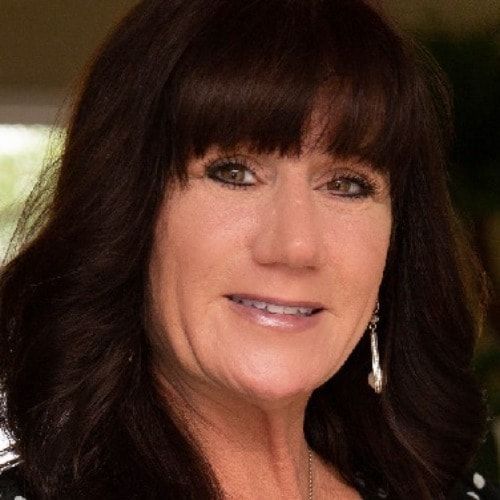Land Listing Agent Photo