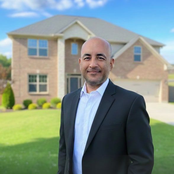 Land Listing Agent Photo