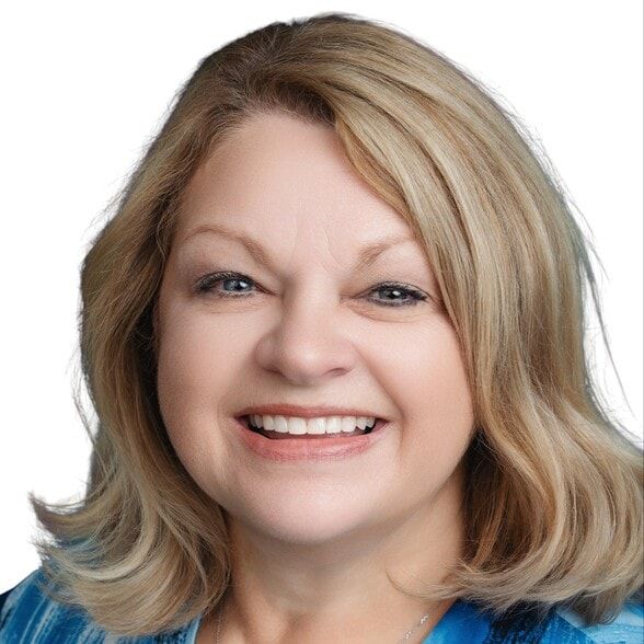 Land Listing Agent Photo