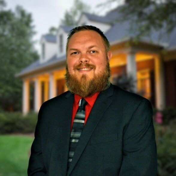 Land Listing Agent Photo