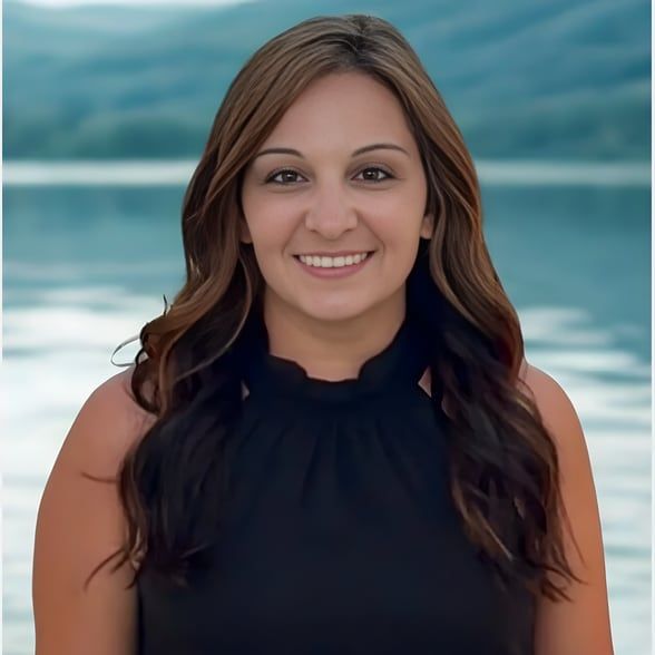 Land Listing Agent Photo
