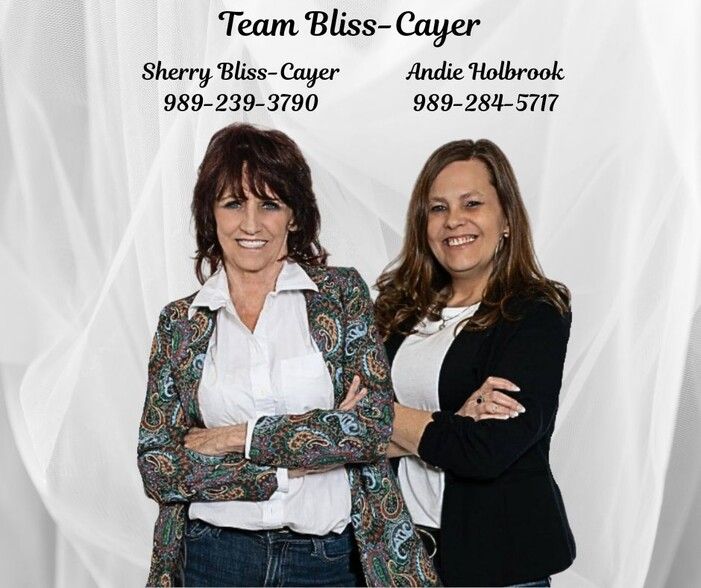 Land Listing Agent Photo