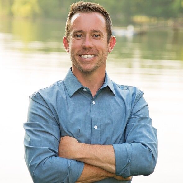 Land Listing Agent Photo