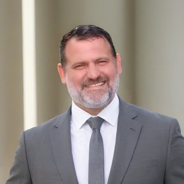 Land Listing Agent Photo