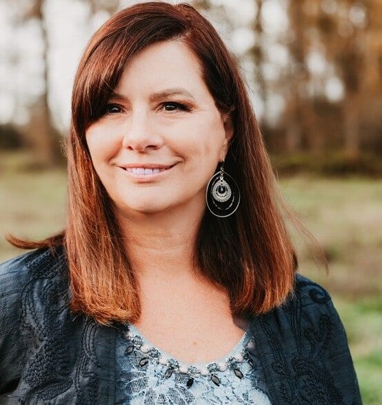 Land Listing Agent Photo