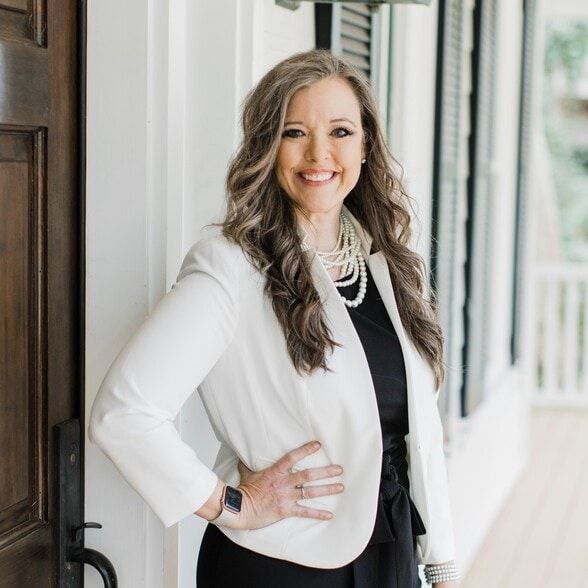 Land Listing Agent Photo