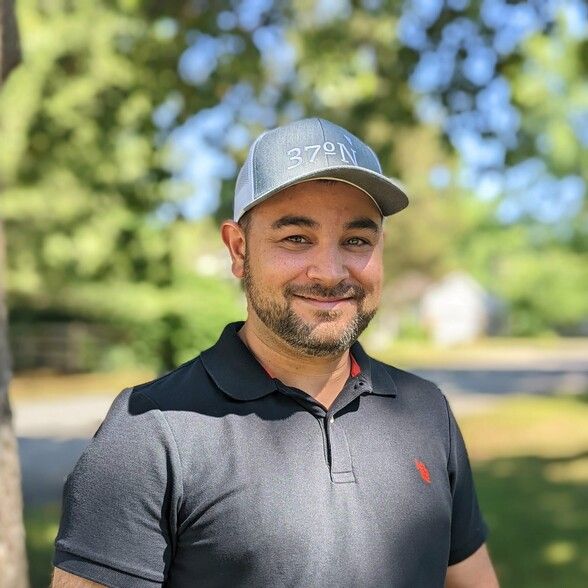 Land Listing Agent Photo